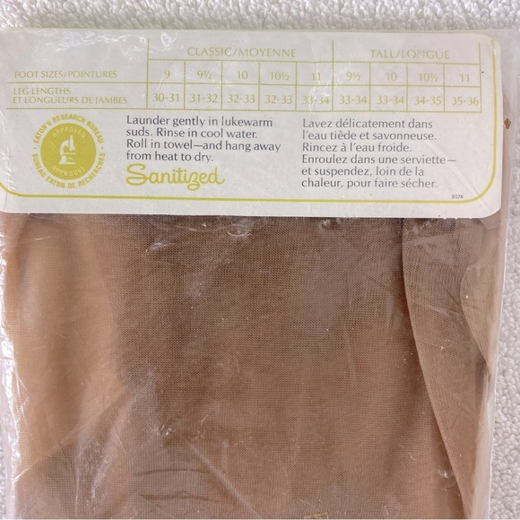 Vintage Vanity Fair Tender Beige Walking Sheer Pantyhose NWT - Picture 3 of 5